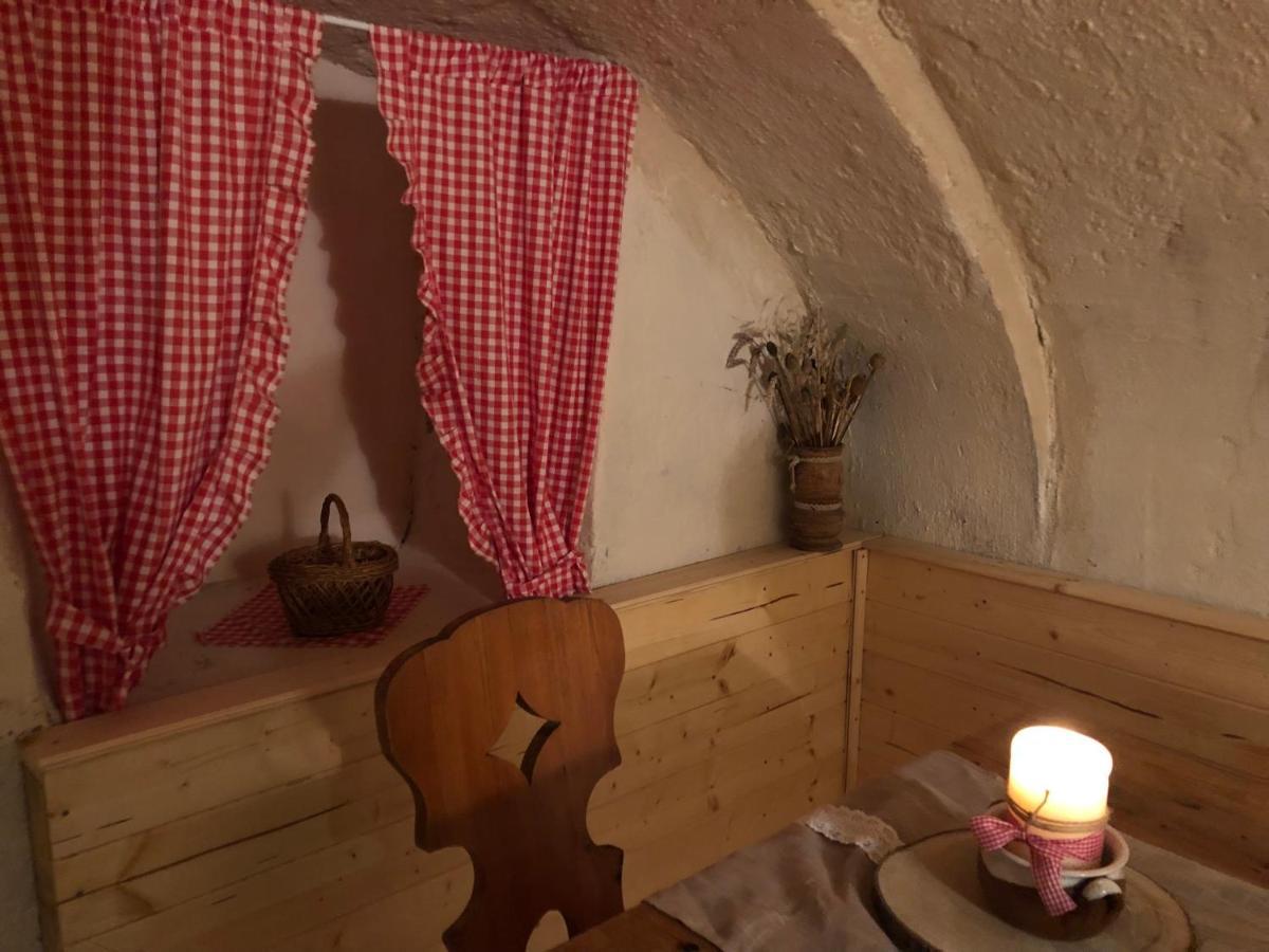 Mija Apartman S Vinnym Sklipkem, Zahradou A Grilem Kajov Exterior photo