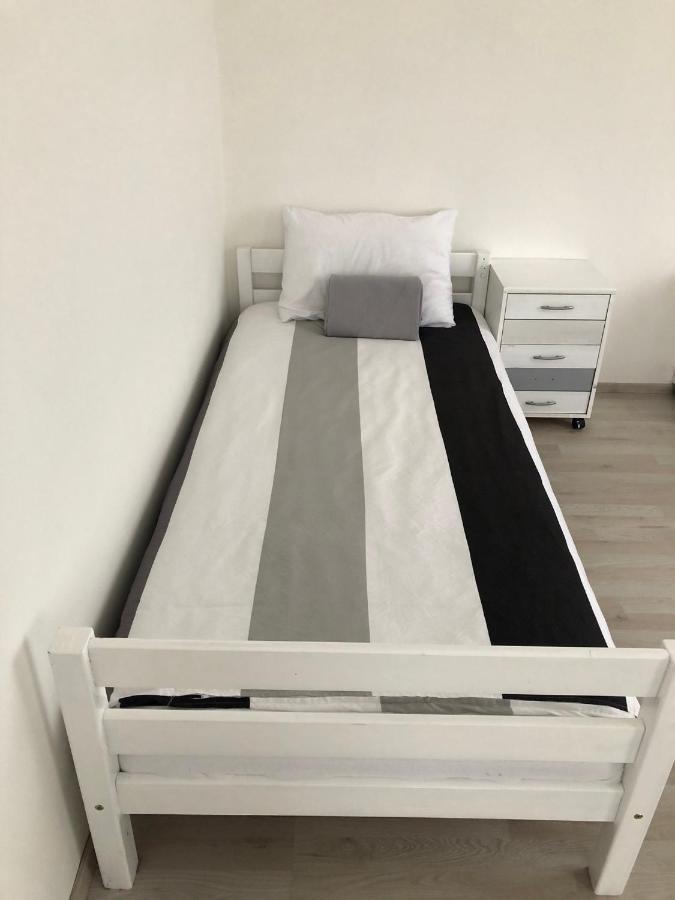 Mija Apartman S Vinnym Sklipkem, Zahradou A Grilem Kajov Exterior photo