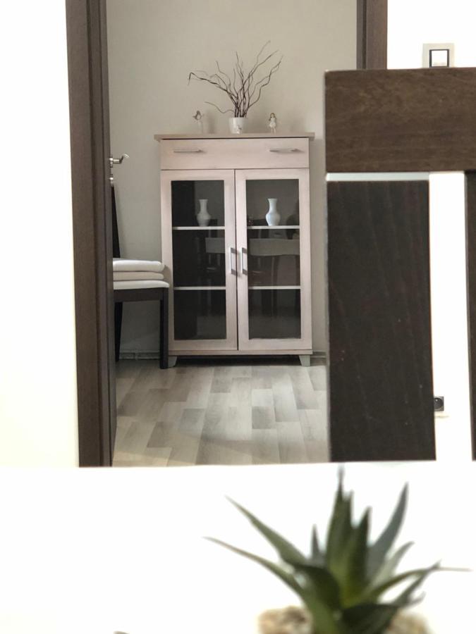 Mija Apartman S Vinnym Sklipkem, Zahradou A Grilem Kajov Exterior photo