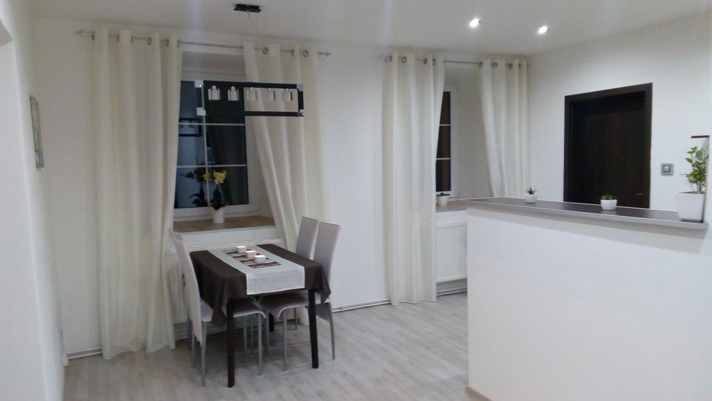 Mija Apartman S Vinnym Sklipkem, Zahradou A Grilem Kajov Exterior photo